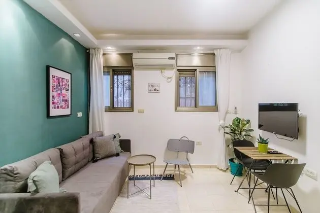 Two connected Studios with Kitchens and Galleries