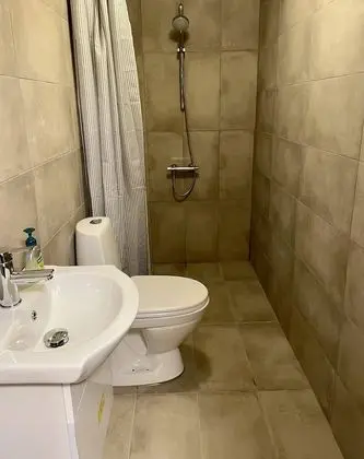 Budget double rooms with *shared* bathroom