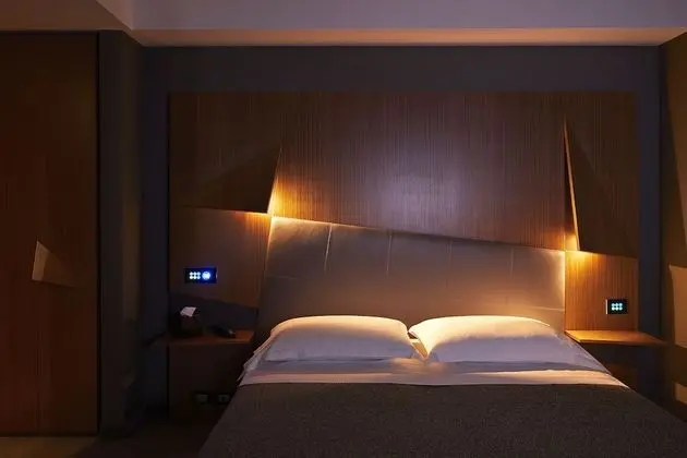 Classic Tek Büyük Yataklı Oda