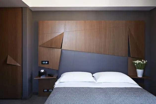 Classic Tek Büyük Yataklı Oda