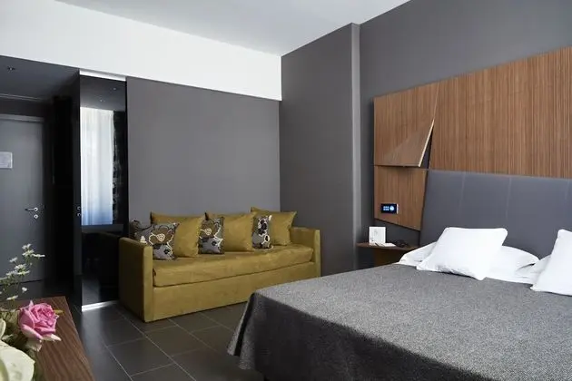 Classic Üç Kişilik Oda