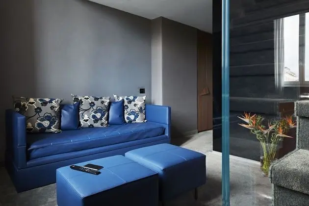 Junior Süit, Sıcak Su Küveti