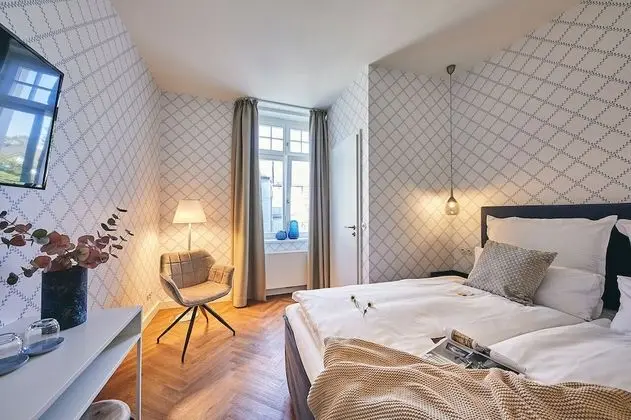 Comfort Tek Büyük Yataklı Oda