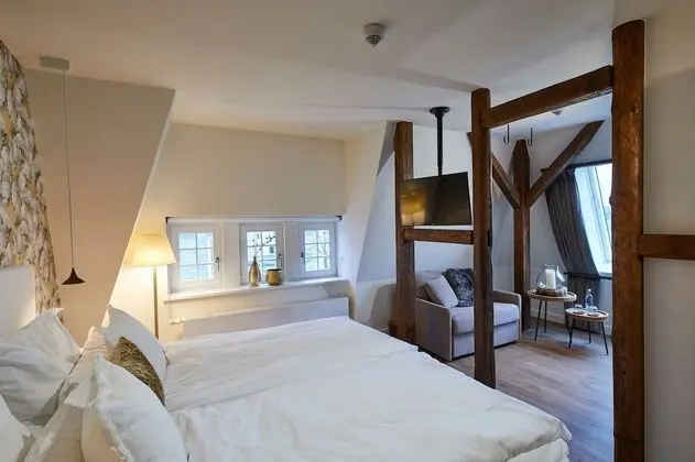 Deluxe Tek Büyük Yataklı Oda