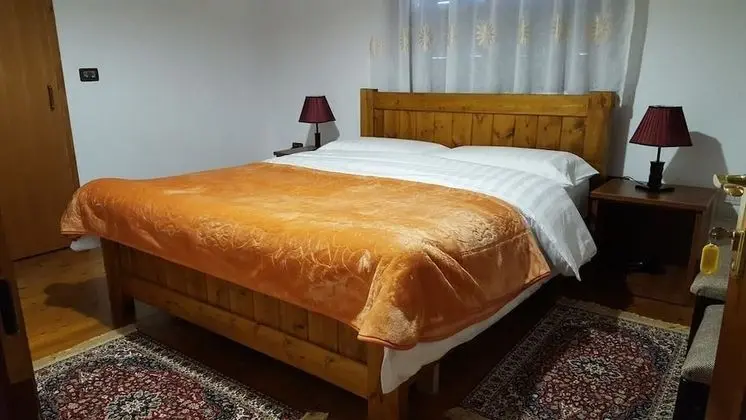 Tek Büyük Yataklı Oda