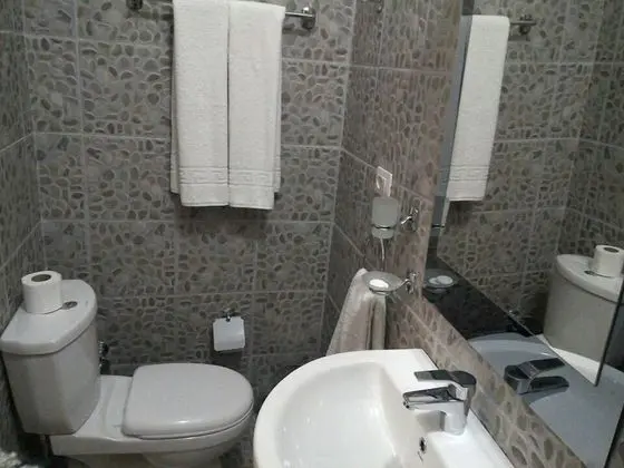 Tek Büyük Yataklı Oda