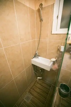 Family Oda, Özel Banyo