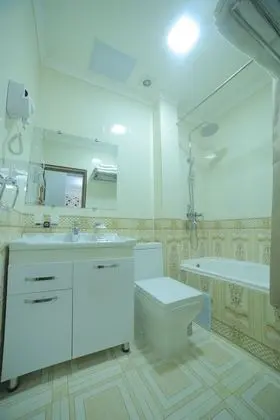 Standard Tek Büyük Yataklı Oda