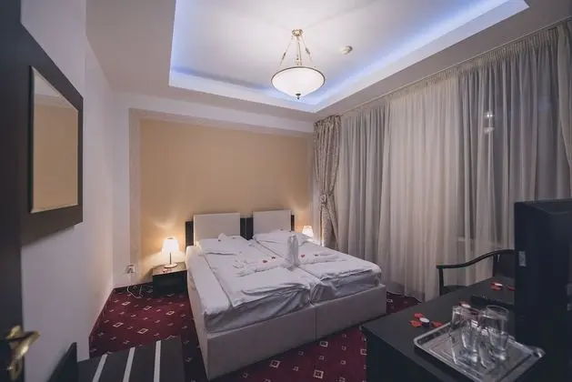 Tek Büyük veya İki Ayrı Yataklı Oda