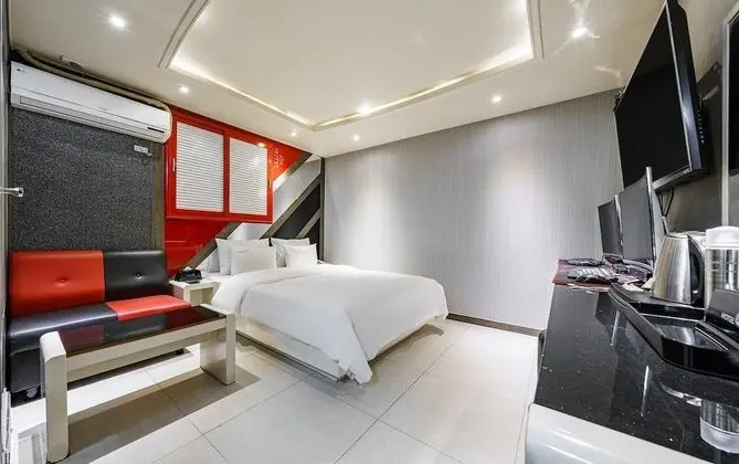 Oda (Special Room (Smart TV Bathtub for 2 )