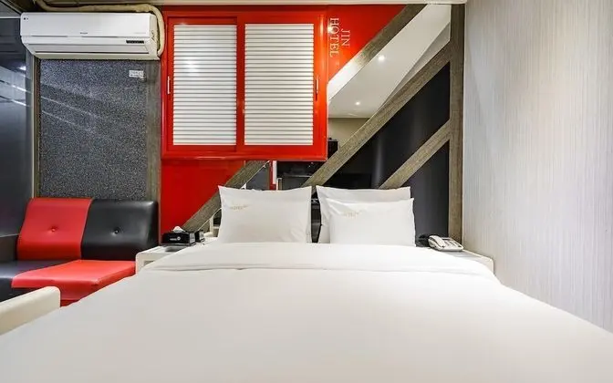 Oda (Special Room (Smart TV Bathtub for 2 )