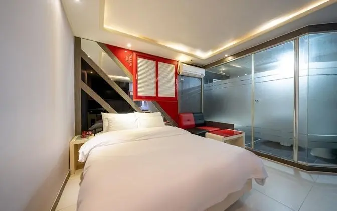 Oda (Special Room (Smart TV Bathtub for 2 )