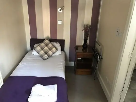 Tek Kişilik Oda