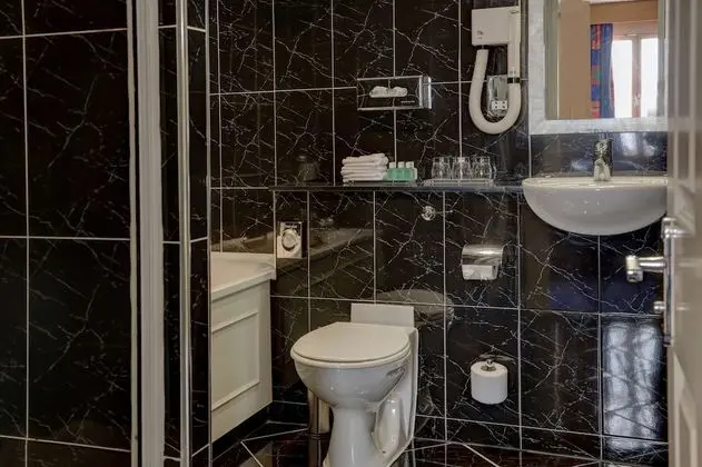 Family Oda, Birden Çok Yatak, Sigara İçilmez
