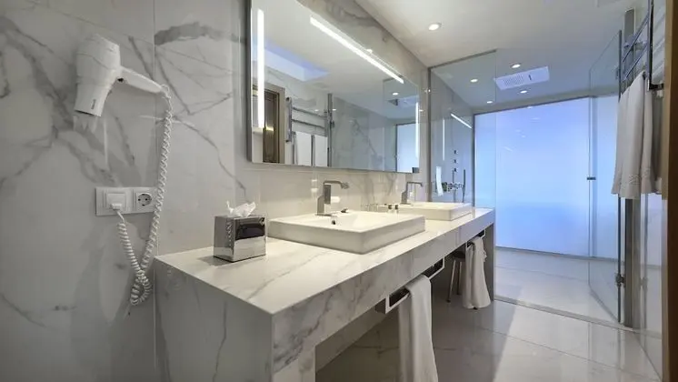 Süit, Teras, Deniz Manzaralı