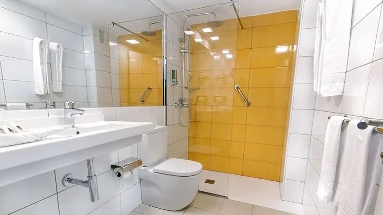 Tek Büyük Yataklı Oda, Kule