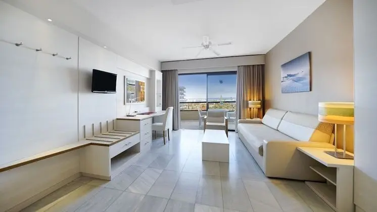 Tek Büyük Yataklı Oda, Kule (3 Adults)