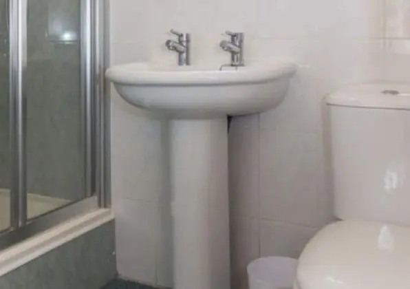Standard Tek Kişilik Oda, Banyolu/Duşlu