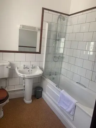 Standard Tek Büyük Yataklı Oda, Banyolu/Duşlu