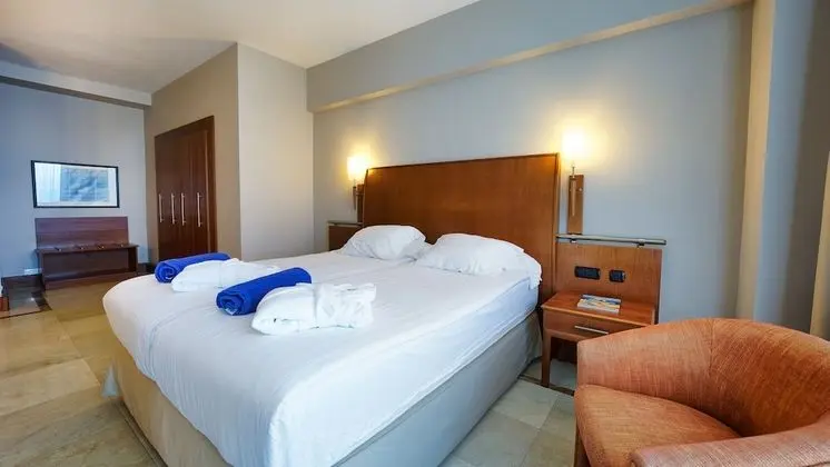 Standard Tek Büyük Yataklı Oda (Spa access included)