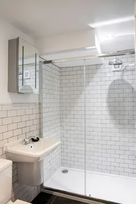 Classic Tek Büyük Yataklı Oda