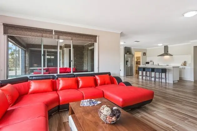 Ev, 6 Yatak Odası (Bulla Hill)