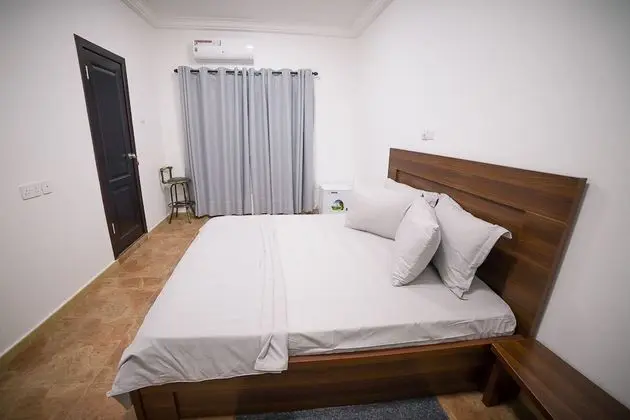 Business Tek Büyük Yataklı Oda