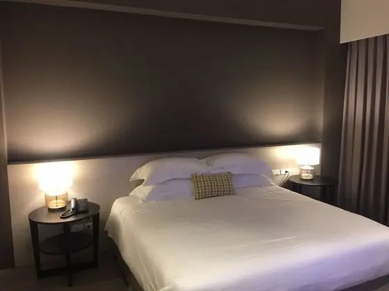 Senior Tek Büyük Yataklı Oda