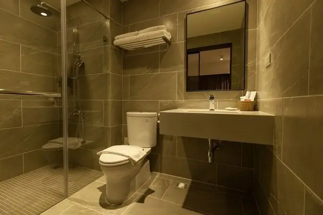 Comfort Tek Büyük Yataklı Oda, 1 Büyük (Queen) Boy Yatak, Engellilere Uygun, Bahçe Manzaralı