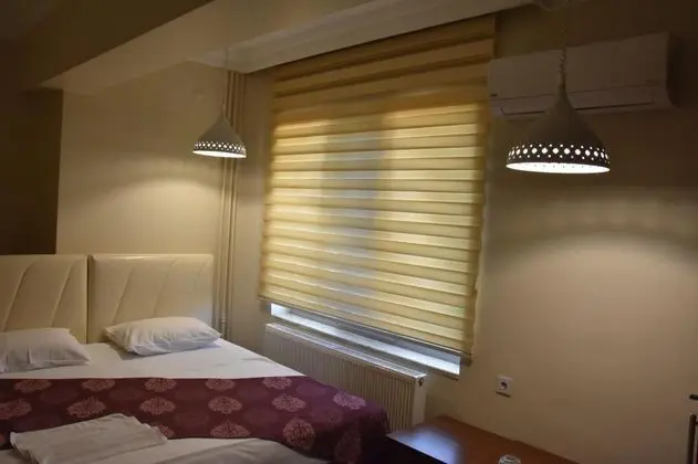 Standart Oda, Şehir veya Dağ Manzaralı, Yemek Masası
