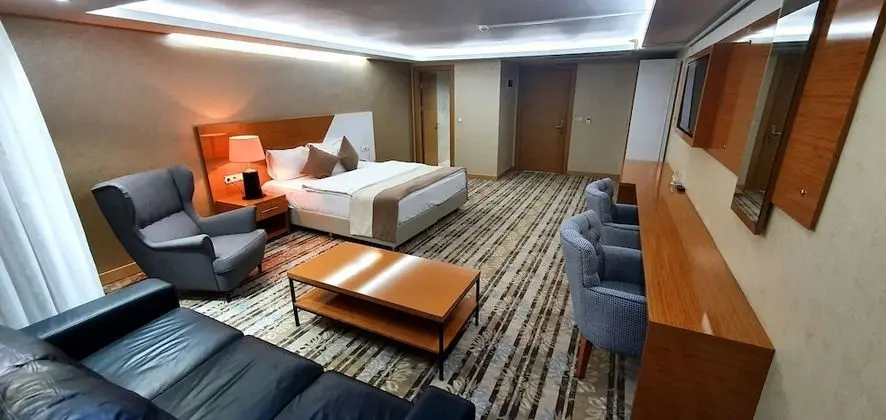 Junior Tek Büyük Yataklı Oda, Balkon, Deniz Manzaralı