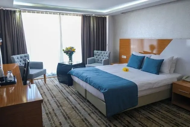 Junior Tek Büyük Yataklı Oda, Balkon, Deniz Manzaralı
