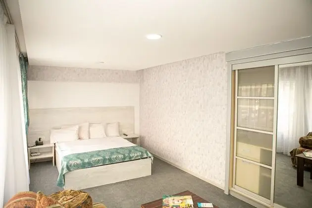 Luxury Oda, 1 En Büyük (King) Boy Yatak, Küvet