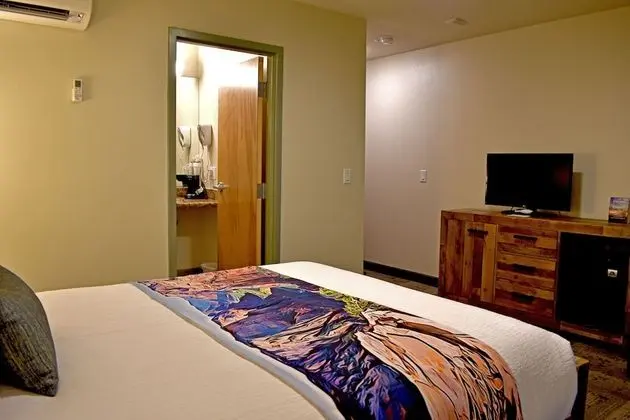 Economy Room, 1 Queen Bed (Near Ice Machine)