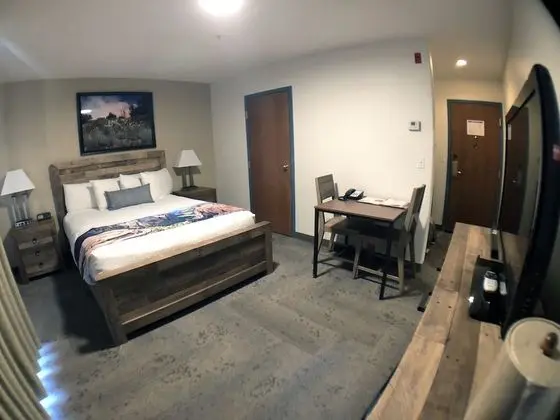 Economy Room, 1 Queen Bed (Near Ice Machine)