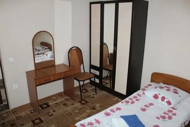 Comfort Tek Büyük veya İki Ayrı Yataklı Oda