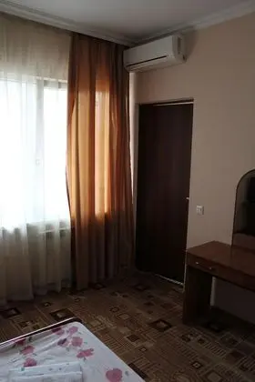 Comfort Tek Büyük veya İki Ayrı Yataklı Oda