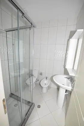 Basic Üç Kişilik Oda