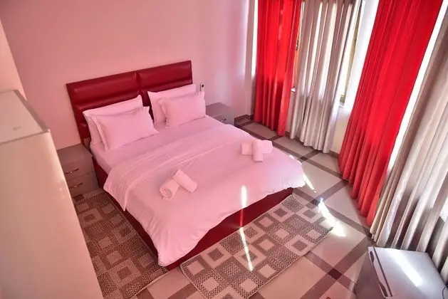 Tek Büyük Yataklı Oda, Balkon
