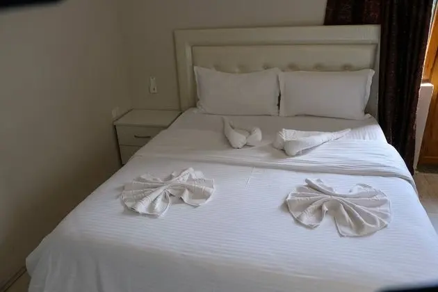 Tek Büyük Yataklı Oda, Balkon