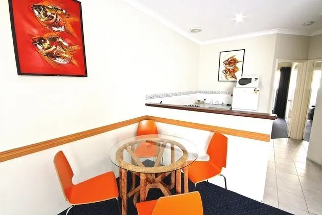 Standard Apart Daire, 2 Yatak Odası, Sigara İçilmez, Küçük Mutfak (SC Apartment)