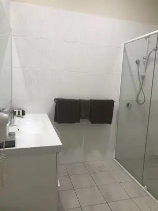 Standard Apart Daire, 2 Yatak Odası, Sigara İçilmez, Küçük Mutfak (SC Apartment)