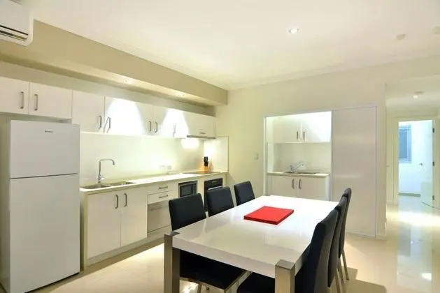 Apart Daire, 2 Yatak Odası (1 Bathroom-Balcony OR Courtyard-NoSea)