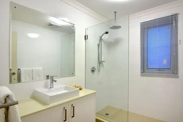 Apart Daire, 2 Yatak Odası (1 Bathroom-Balcony OR Courtyard-NoSea)