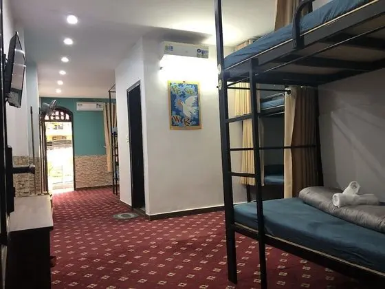Standard Ortak Ranzalı Oda, Karma Ranzalı Oda, Sigara İçilmez, Şehir Manzaralı