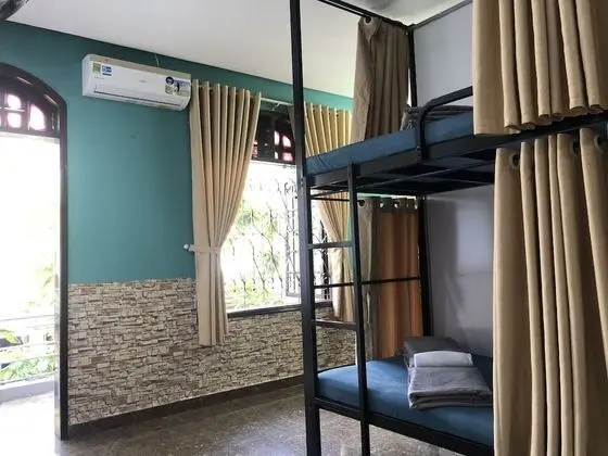 Standard Ortak Ranzalı Oda, Karma Ranzalı Oda, Sigara İçilmez, Şehir Manzaralı
