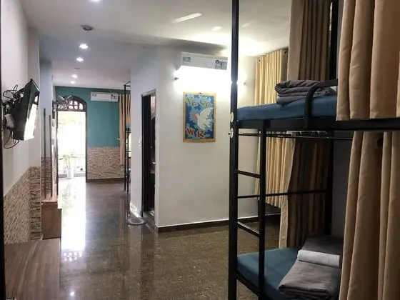 Standard Ortak Ranzalı Oda, Karma Ranzalı Oda, Sigara İçilmez, Şehir Manzaralı