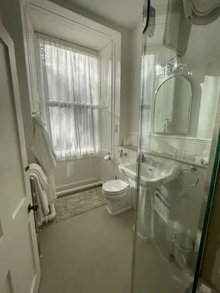 Premium Tek Büyük Yataklı Oda
