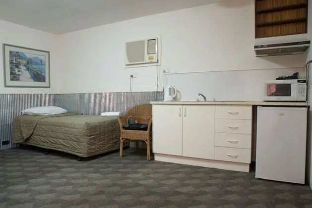 Standard Stüdyo, Sigara İçilmez, Küçük Mutfak (Studio Style B)