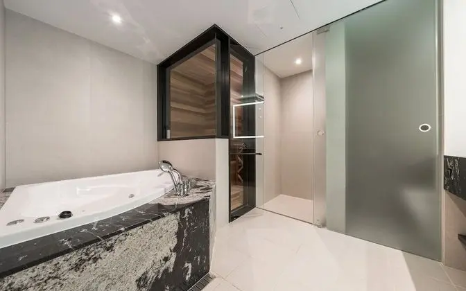 Oda (Royal Suite (Dry Sauna Whirlpool Bath)